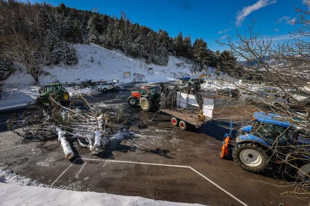 protesta campesinos cuello|garganta de ares foto ACN Jordi Borràs protesta campesinos cuello|garganta de ares foto ACN Jordi Borràs