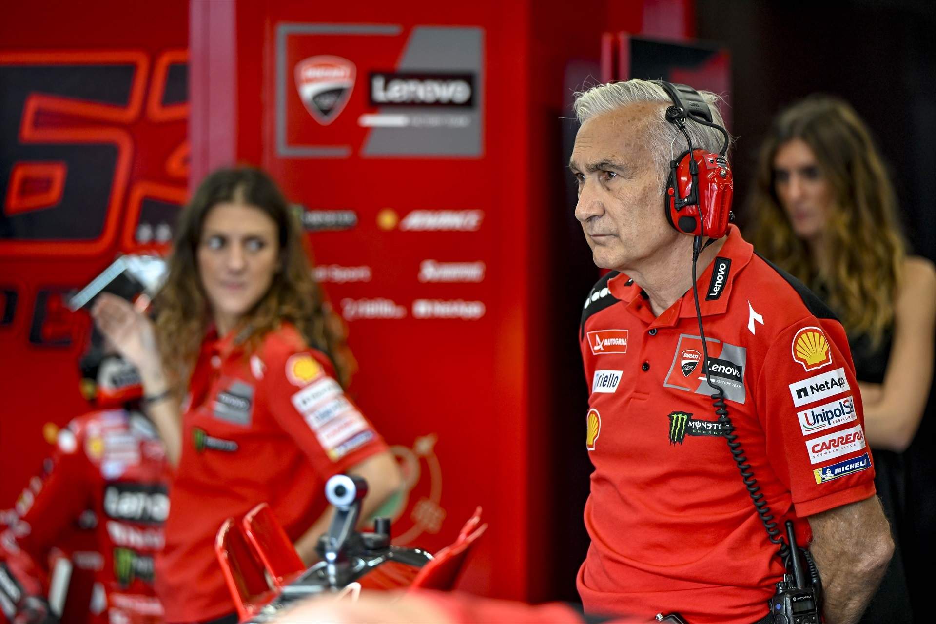 Davide Tardozzi, director d'equip de Ducati, acusat per l'entorn de Pecco Bagnaia d'anar amb Marc Márquez