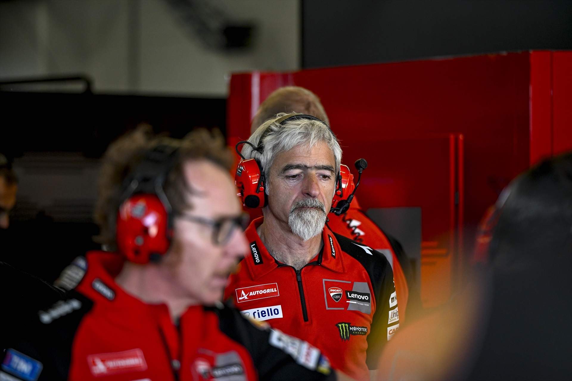 Gigi Dall’Igna no se esconde y confirma que la moto de Marc Márquez era peor que la de Pecco Bagnaia