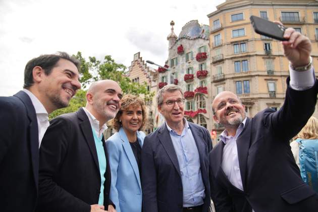 Alberto Nuñez Feijoo, Dolors Montserrat, Alejandro Fernadez diada Sant Jordi 2024. ACN