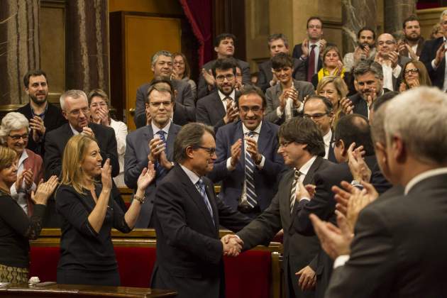 El Parlament investeix Carles Puigdemont 130è President de la Generalitat.