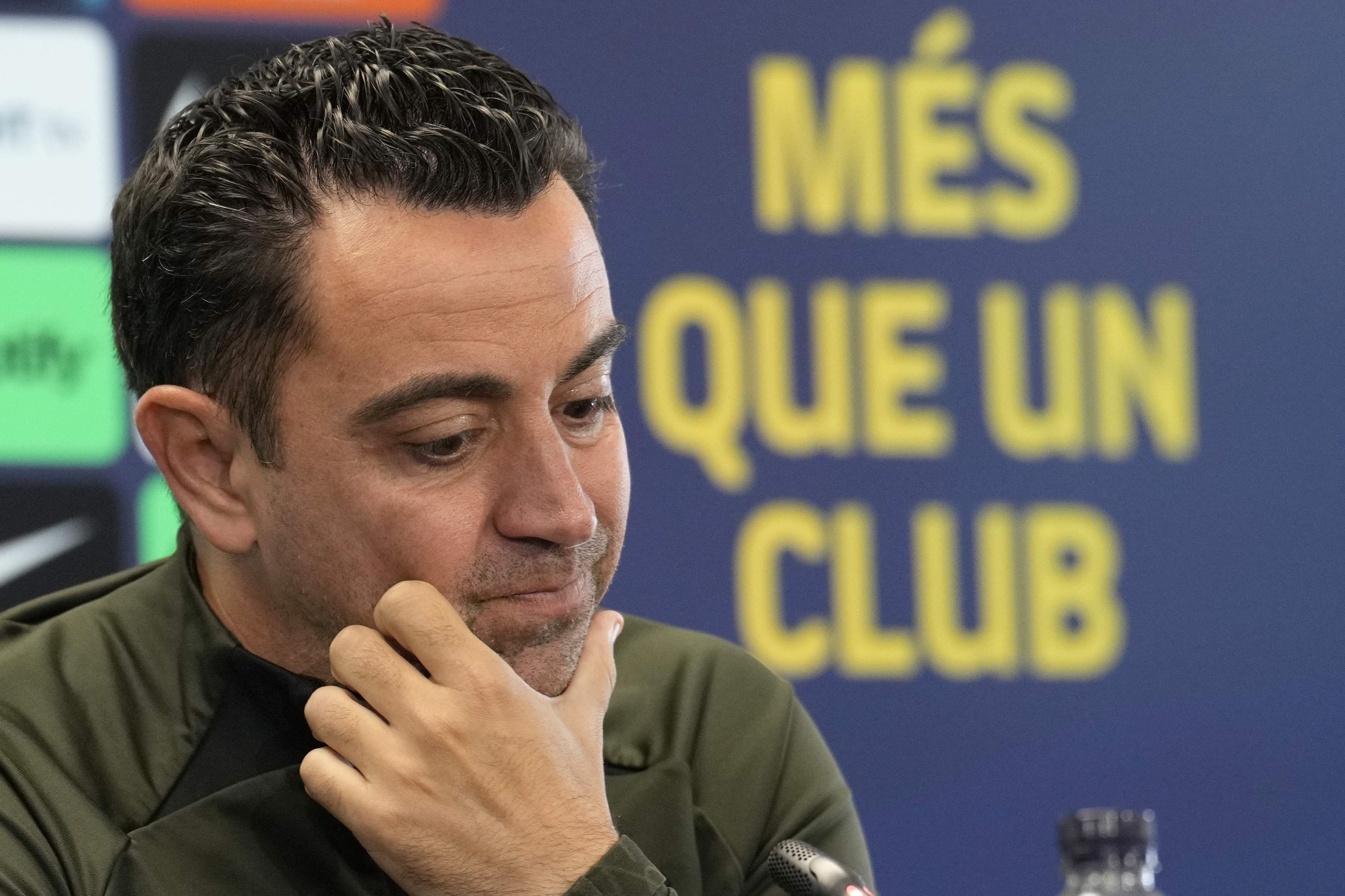 Xavi Hernández, prenent un cafè, va afirmar que el Barça no tenia una davantera tan fluixa des de Kodro