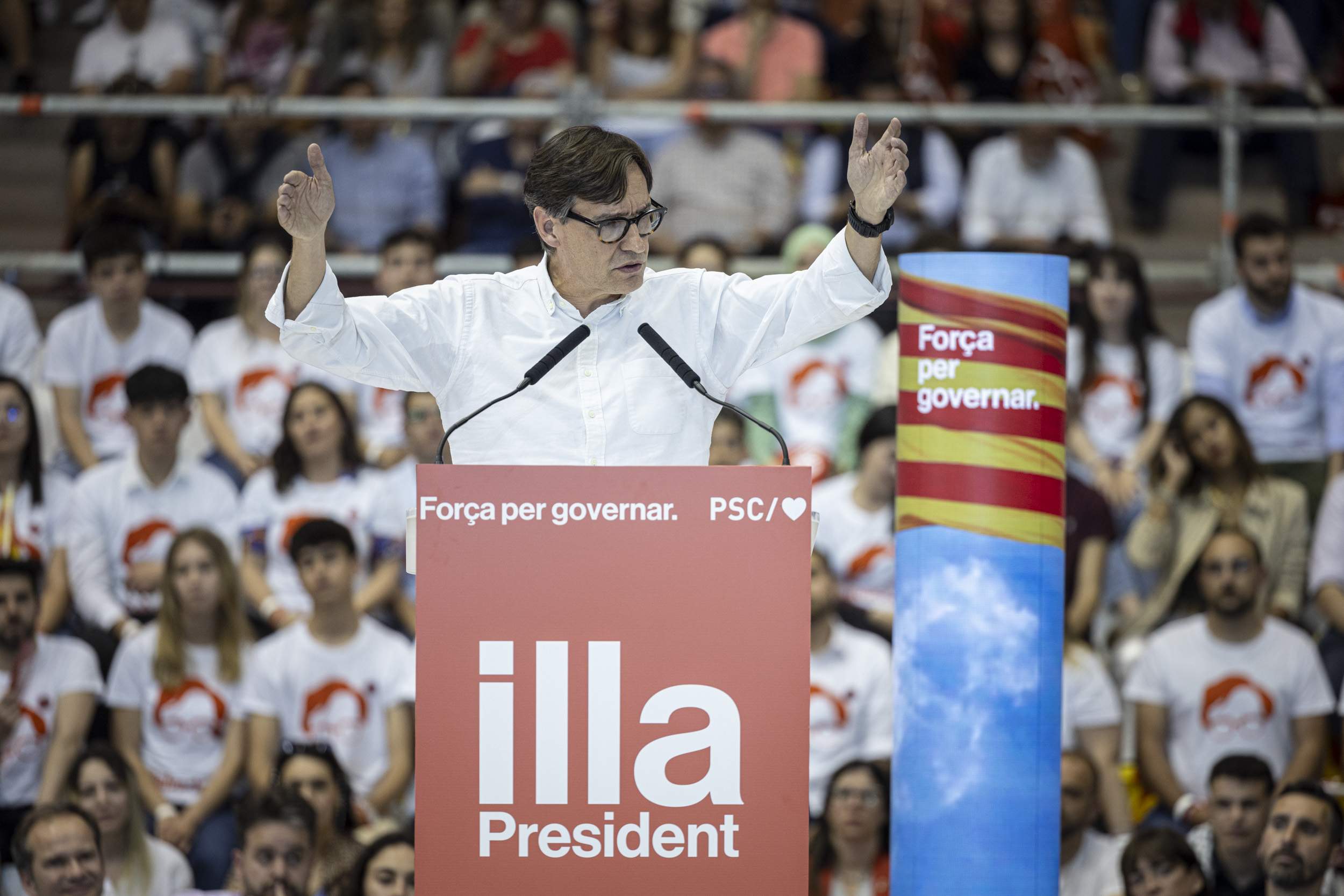 Salvador Illa won't discard accepting PP votes to rule Catalonia, although he'd prefer leftist help