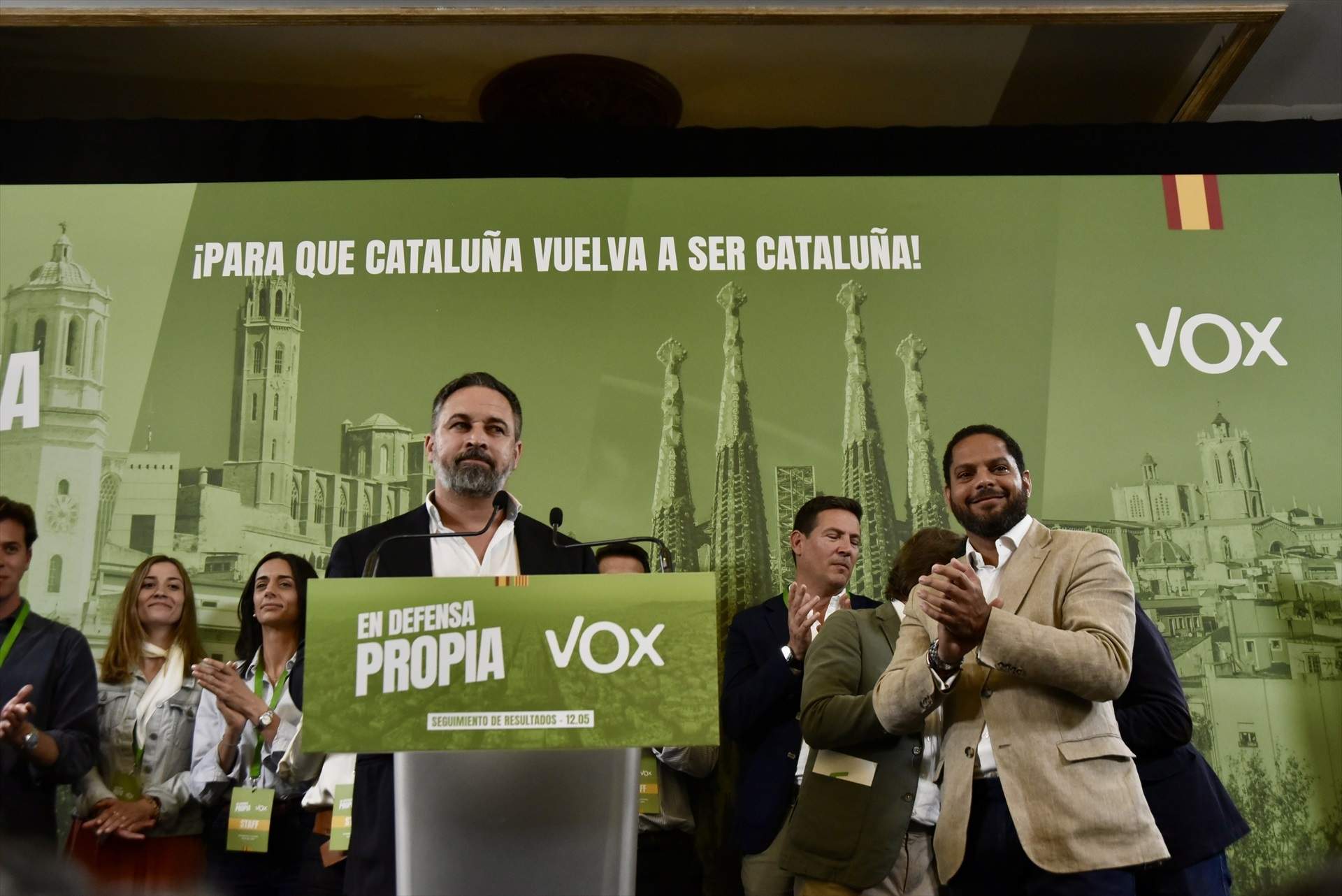 Vox resiste en el Parlament de Catalunya, pero pierde la pugna con el PP