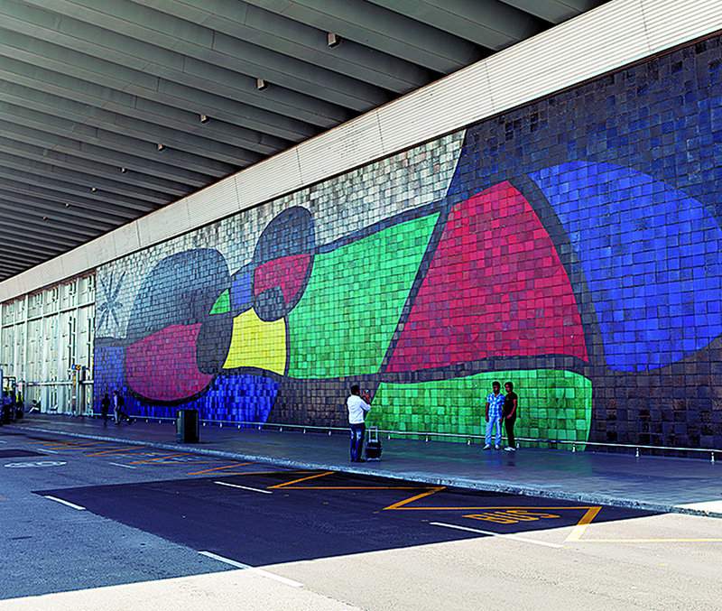 Quina polèmica envolta el mural de Joan Miró de l’aeroport?