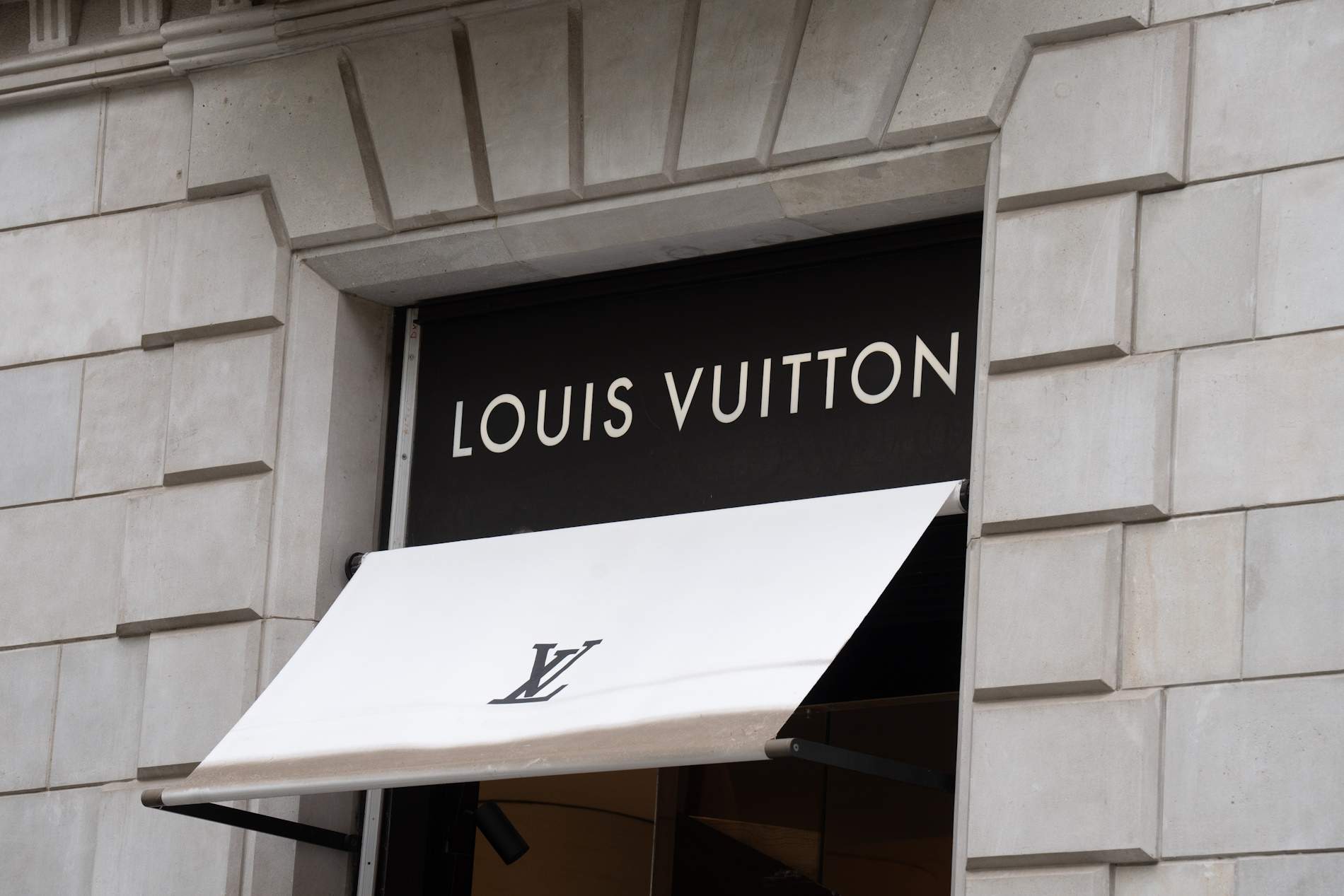 La desfilada de Louis Vuitton situa Barcelona en l'epicentre de la moda i el turisme de qualitat