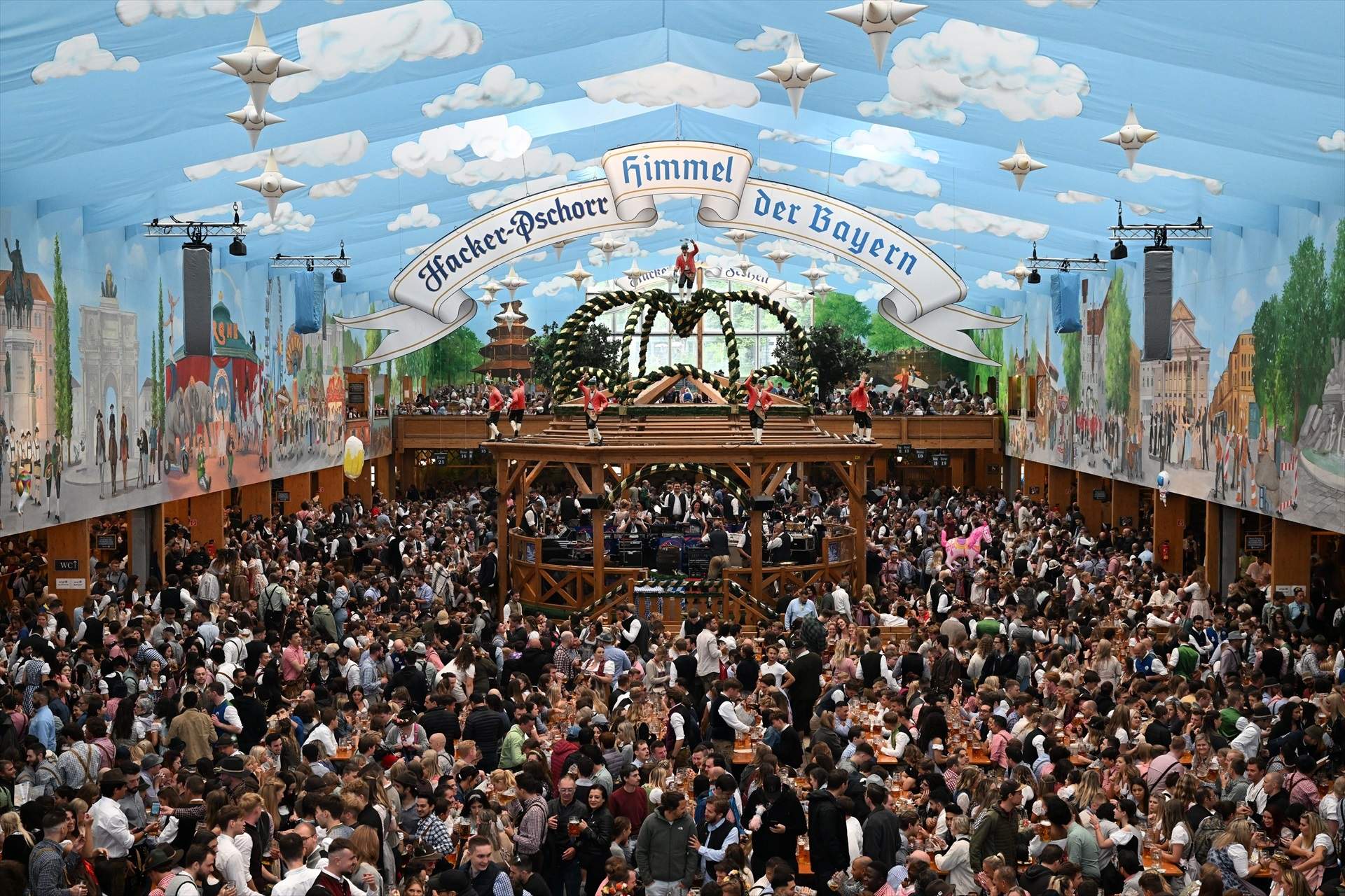 Este es el éxito 'dance' que el Oktoberfest de Múnich ha prohibido porque lo ha hecho suyo la ultraderecha