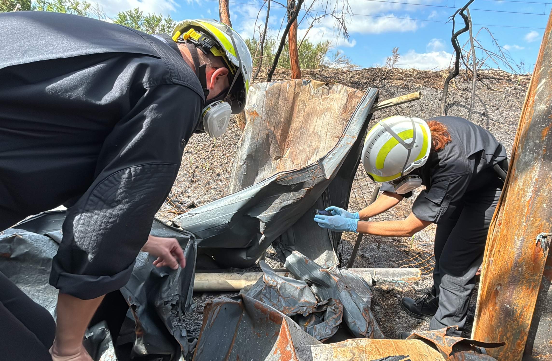 Los agentes de los Mossos que rebobinan los incendios para saber qué ha pasado