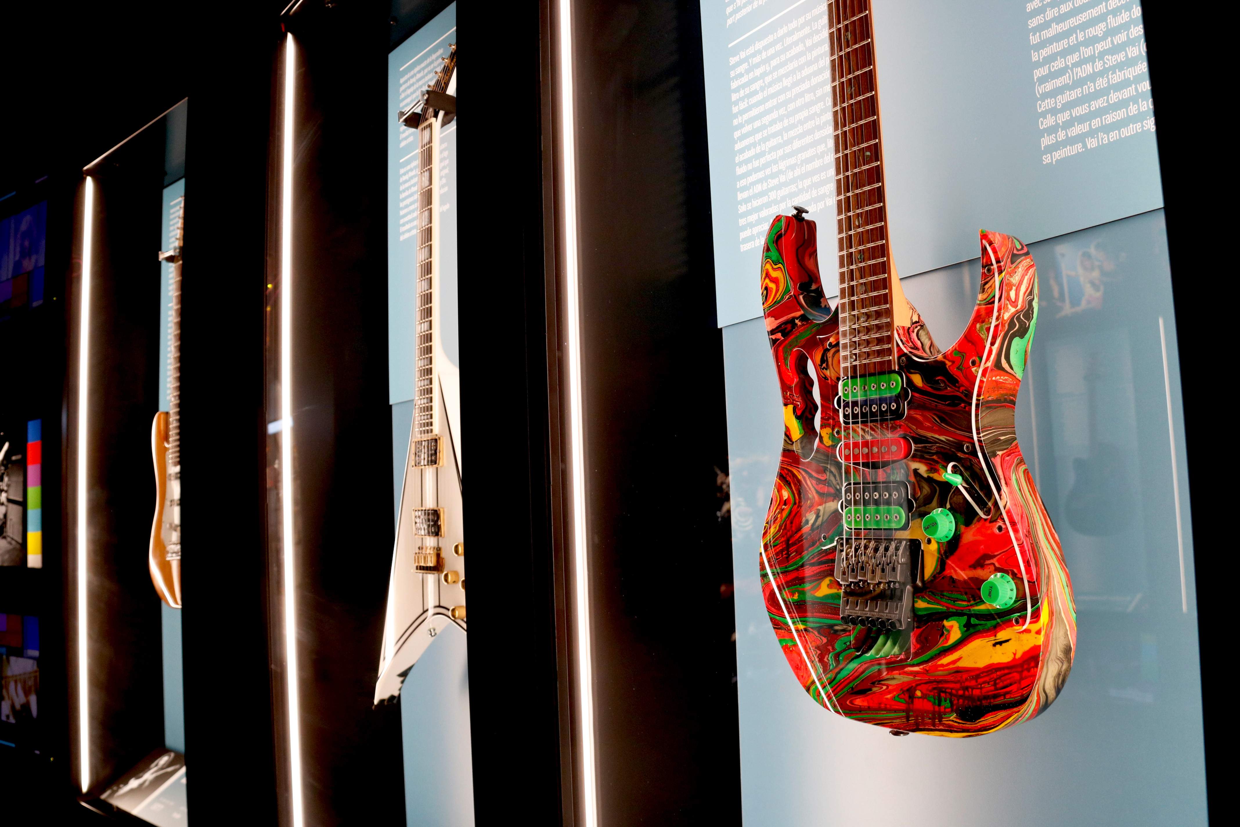 Kiss, Metallica o Queen: Barcelona obre un museu de guitarres per fomentar la història del rock