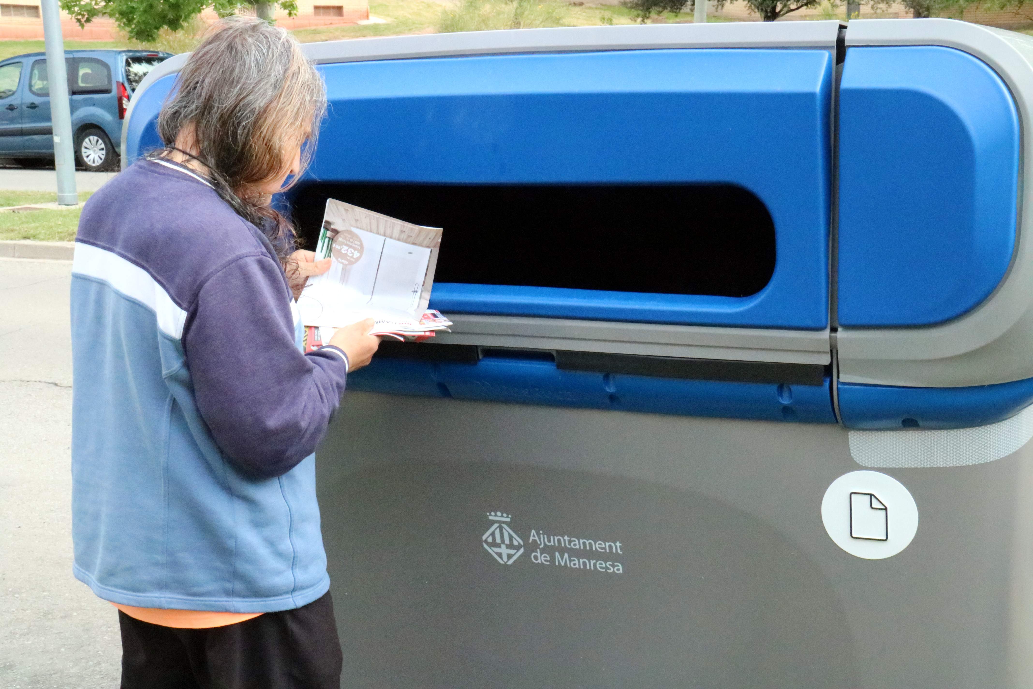 Manresa posa la directa pel reciclatge: porta a porta i contenidors d'ús exclusiu amb targeta