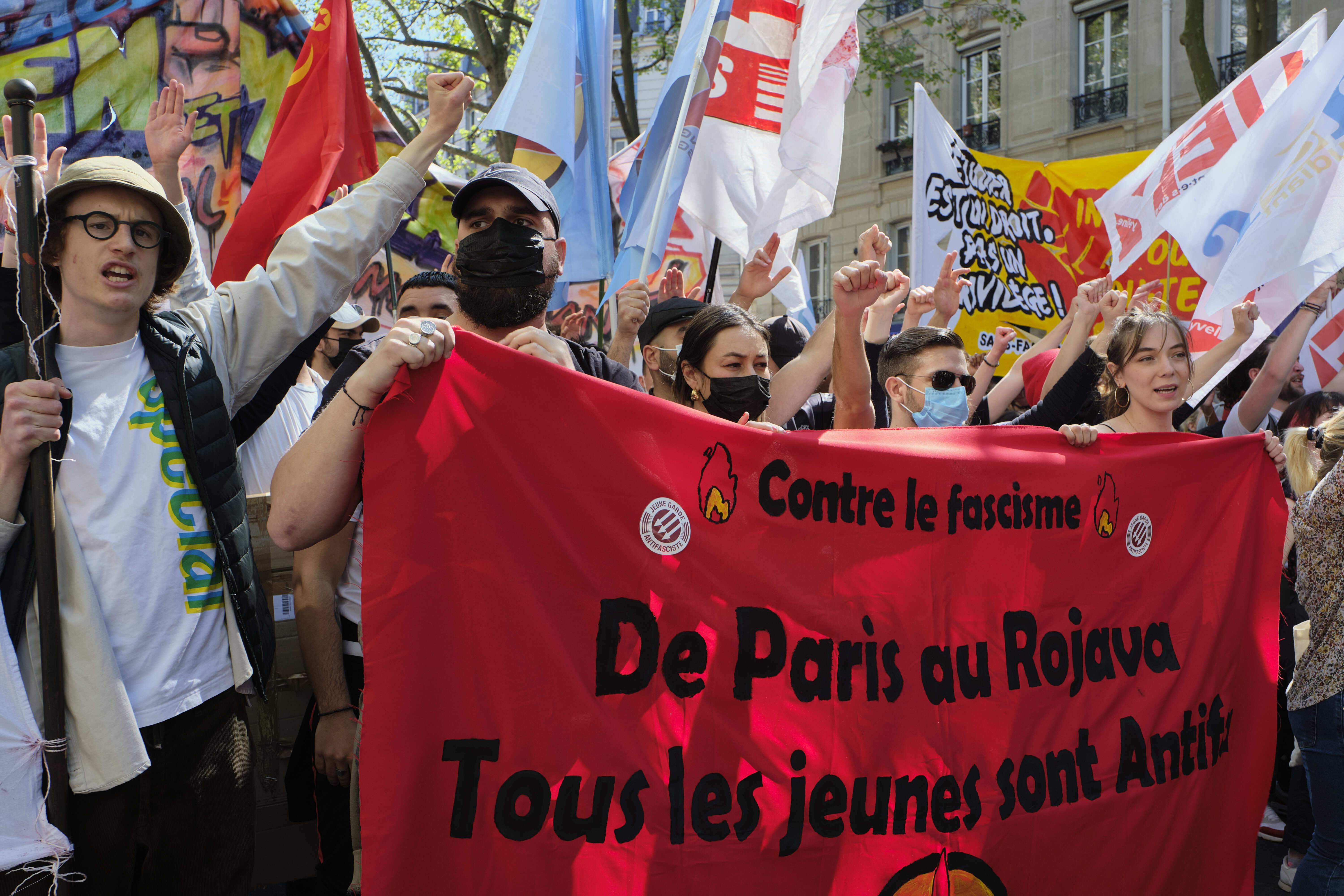 L'esquerra a França s'uneix davant l'amenaça de l'extrema dreta: primer pas per a un front popular