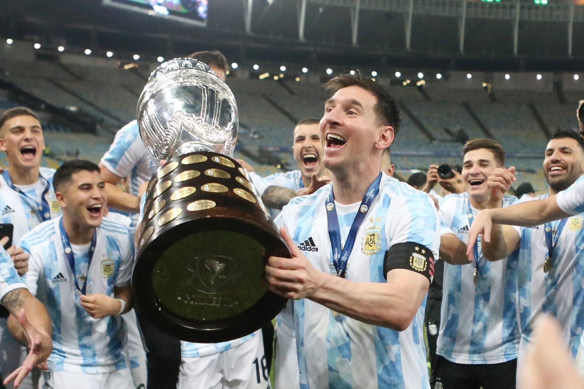 Messi i l'Argentina comencen la seva defensa de la Copa Amèrica amb l'amenaça del Brasil i Vinícius