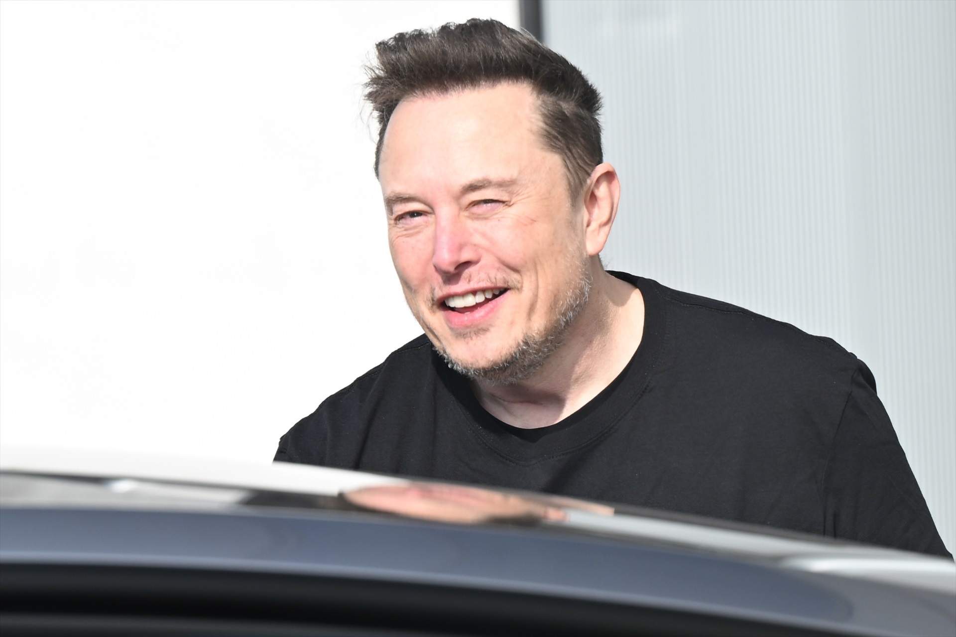 Elon Musk amenaça Android: Tesla Phone, la seva carta oculta contra Apple i Google