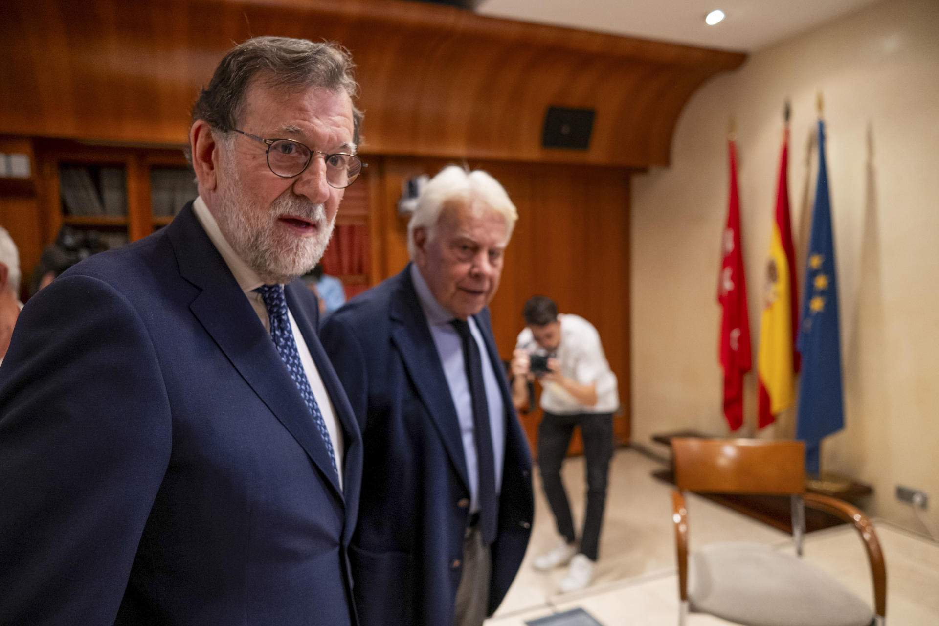 González y Rajoy hacen equipo contra la amnistía: "Que cada uno haga lo posible para la democracia"