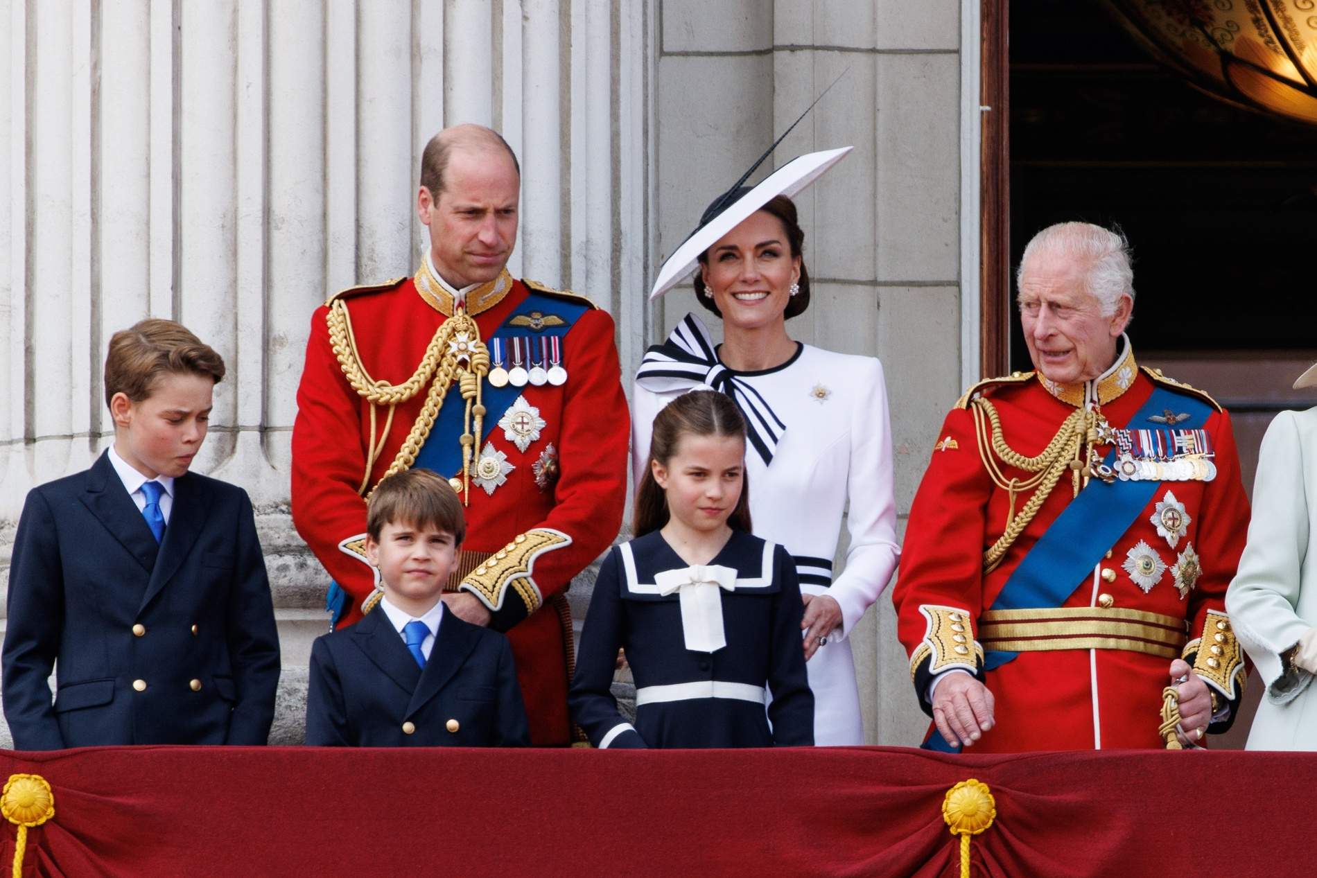 La família reial britànica, al balcó de Buckhingham Palace