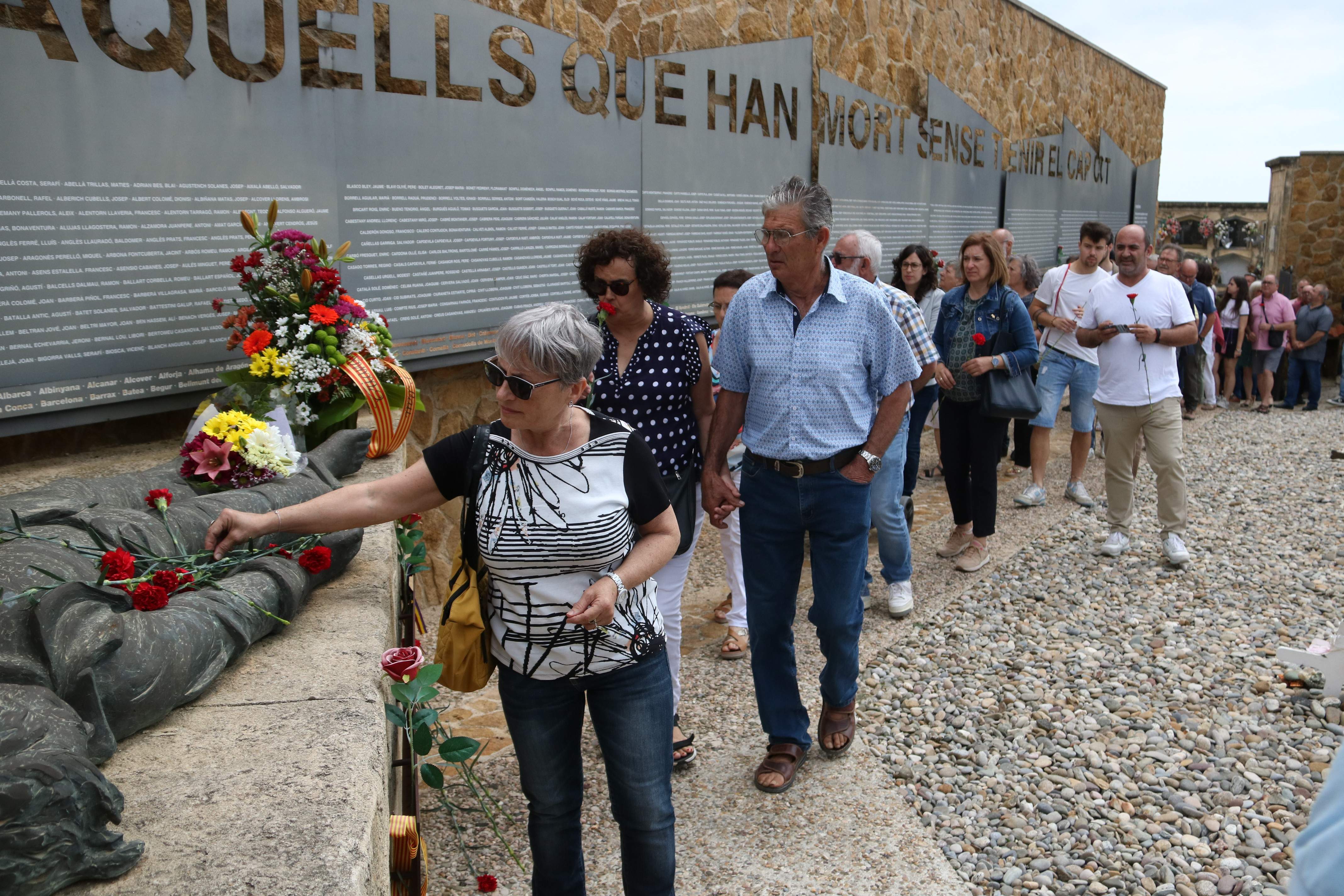 Emotiu homenatge a les víctimes del franquisme de l'antiga presó de Pilats de Tarragona
