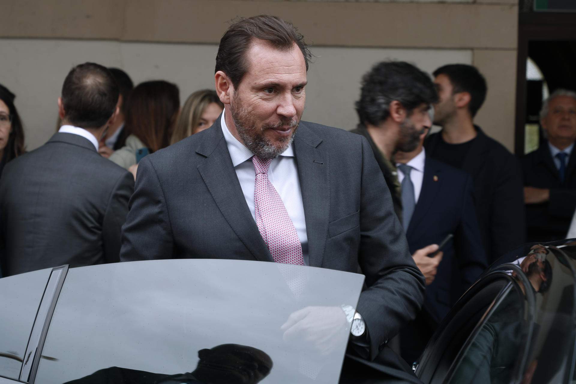 Topada entre el ministre Óscar Puente i Vito Quiles: "T'ho torno a explicar, sac de merda"