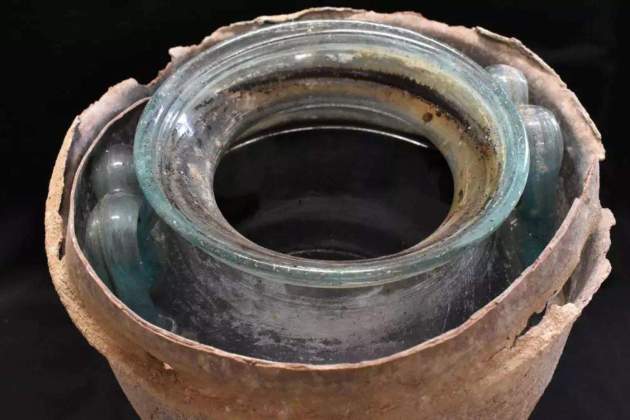 Urna funeraria del vino más antiguo del mundo Foto Juan Manuel Román