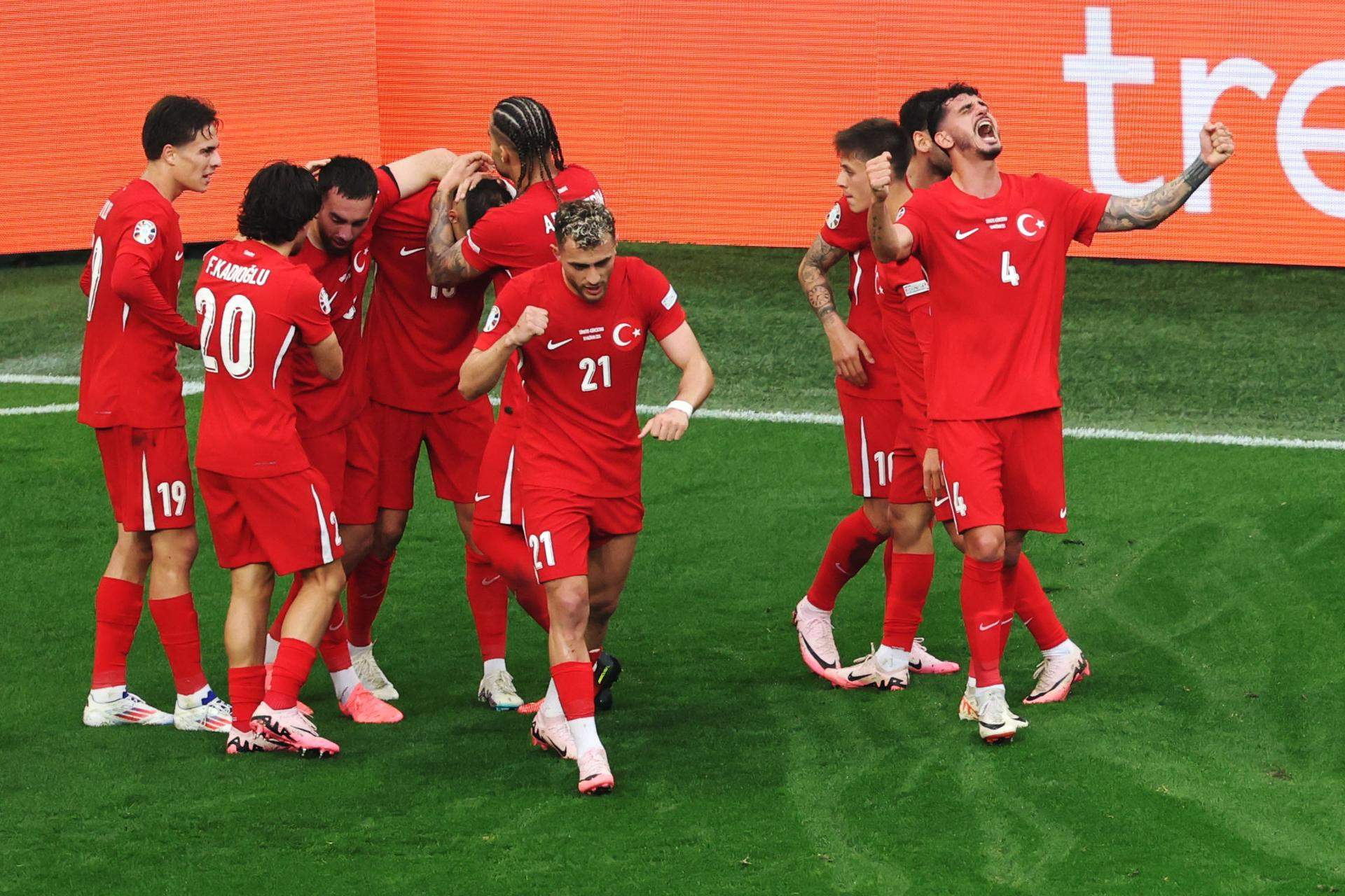 Turquia salva una victòria 'pels pèls' davant d'una Geòrgia que s'estrenava a l'Eurocopa (3-1)