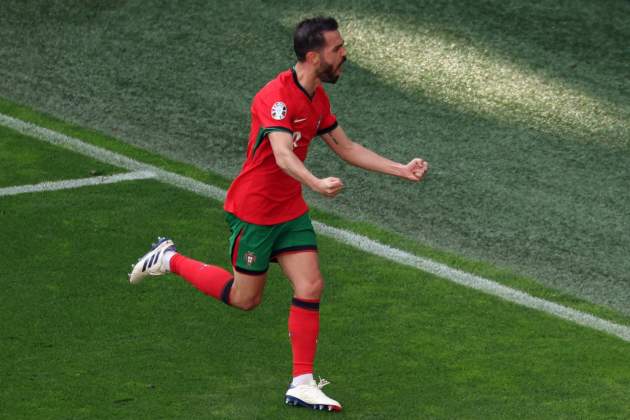 Bernardo Silva celebra gol Portugal / Foto: EFE