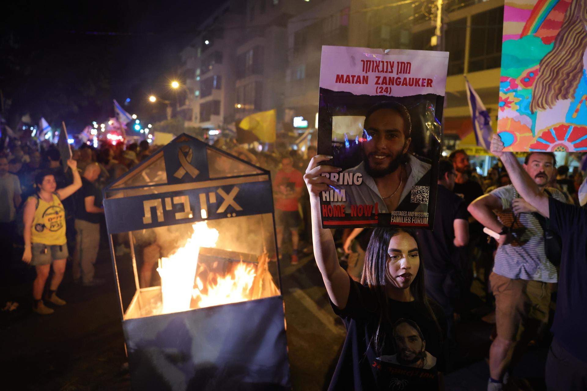 Noves protestes multitudinàries contra Netanyahu per exigir-li que negociï el retorn dels ostatges