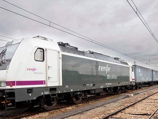 Tren de mercaderies operat per Renfe