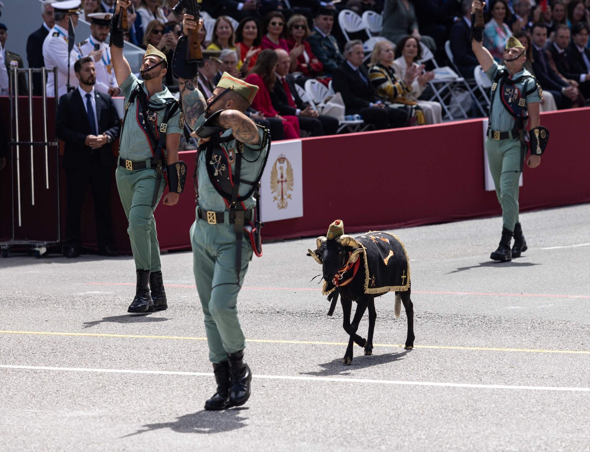 Vox propone que Barcelona acoja en 2025 el desfile de las Fuerzas Armadas