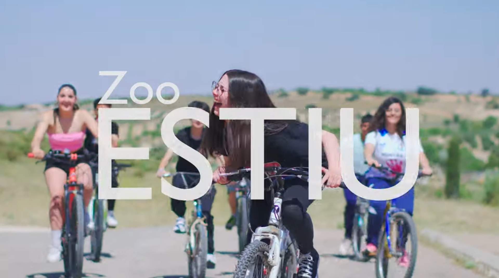 Un instituto de Albacete se hace viral: se atreve con el catalán con la canción 'Estiu' de Zoo