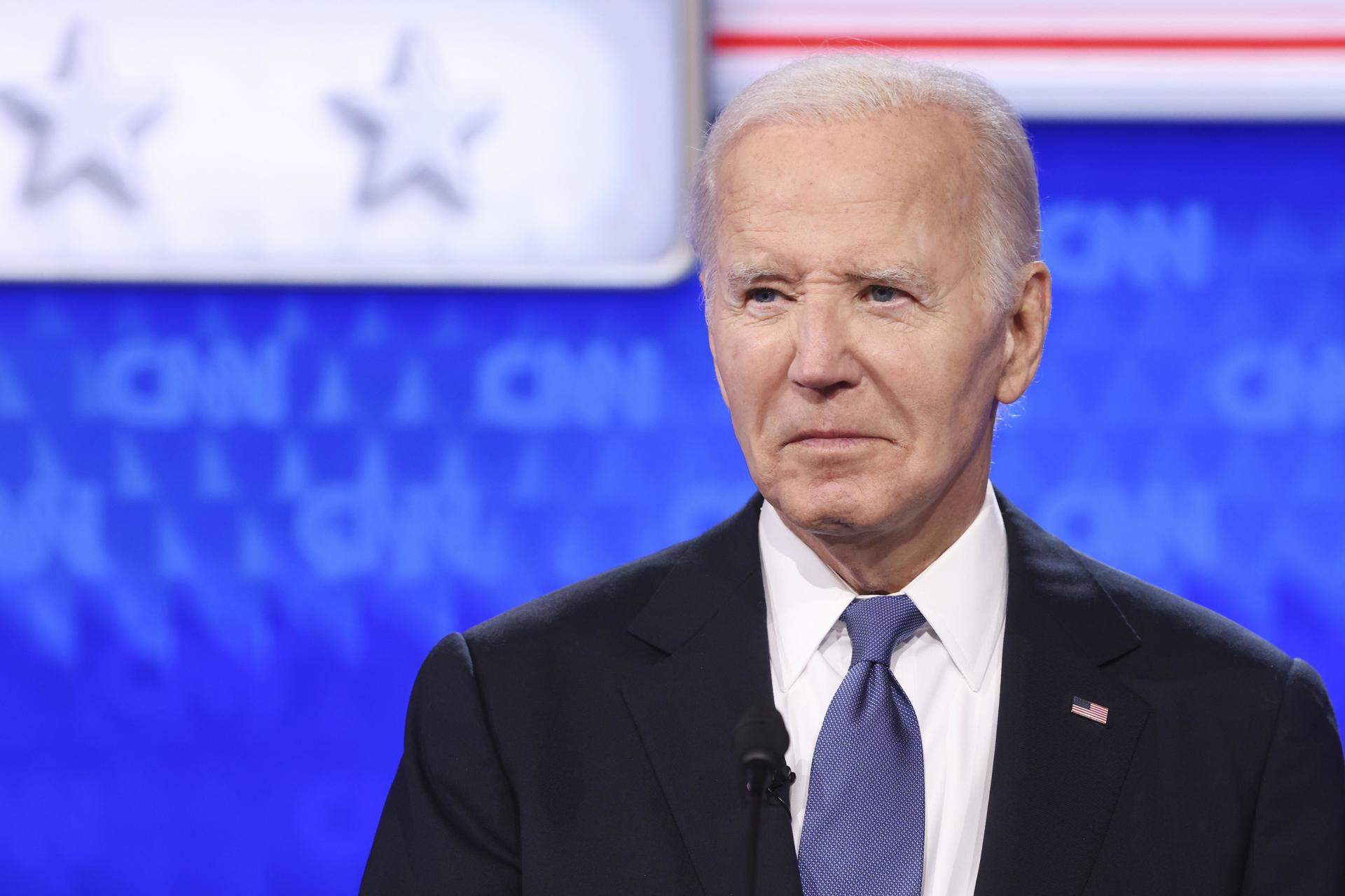 Biden s'obre en privat a renunciar com a candidat demòcrata a les eleccions i la Casa Blanca ho nega