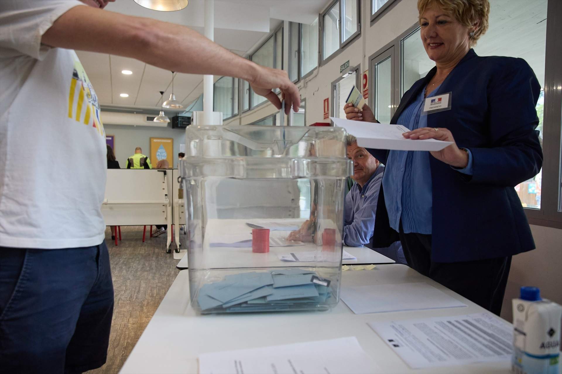 La participació en les eleccions a França puja al 25,9%, 7,5 punts més que el 2022