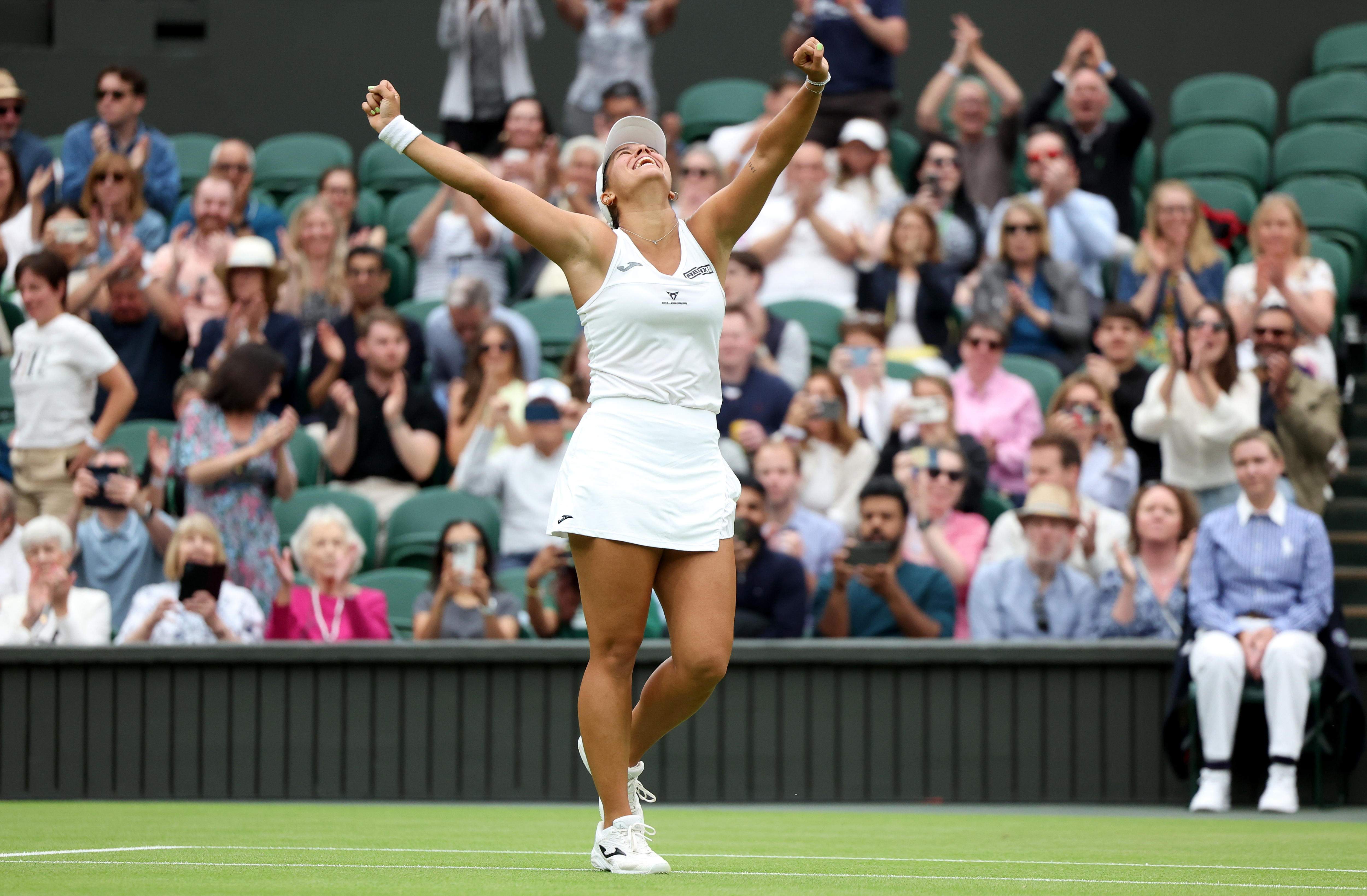 Jessica Bouzas hace historia en Wimbledon al derrotar a Markéta Vondroušová, la actual campeona
