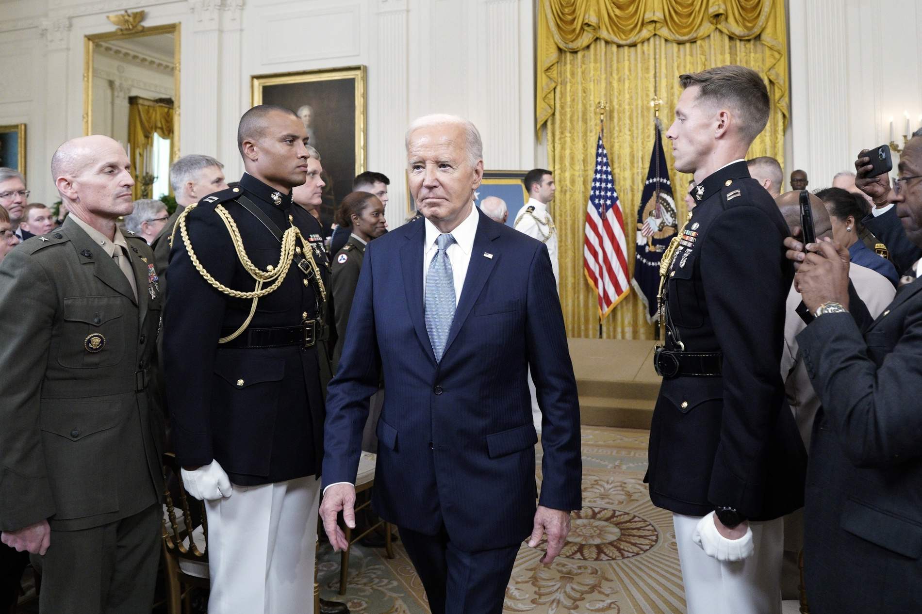 Joe Biden promet seguir “fins al final” davant els rumors de retirada
