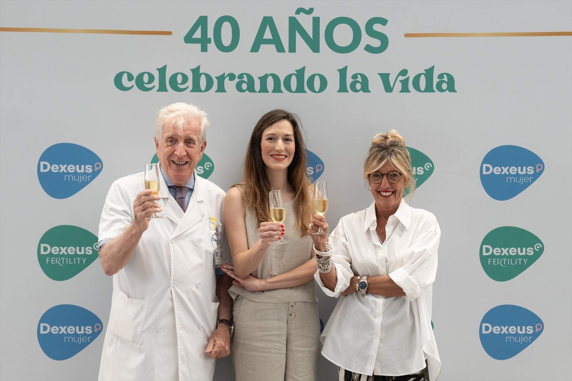 El primer bebé concebido in vitro en el estado español, una catalana, sopla las 40 velas