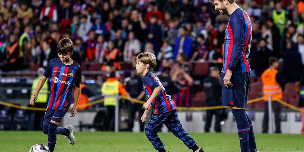 Milan, Sasha y Gerard Piqué en el Camp Nou / GTRES