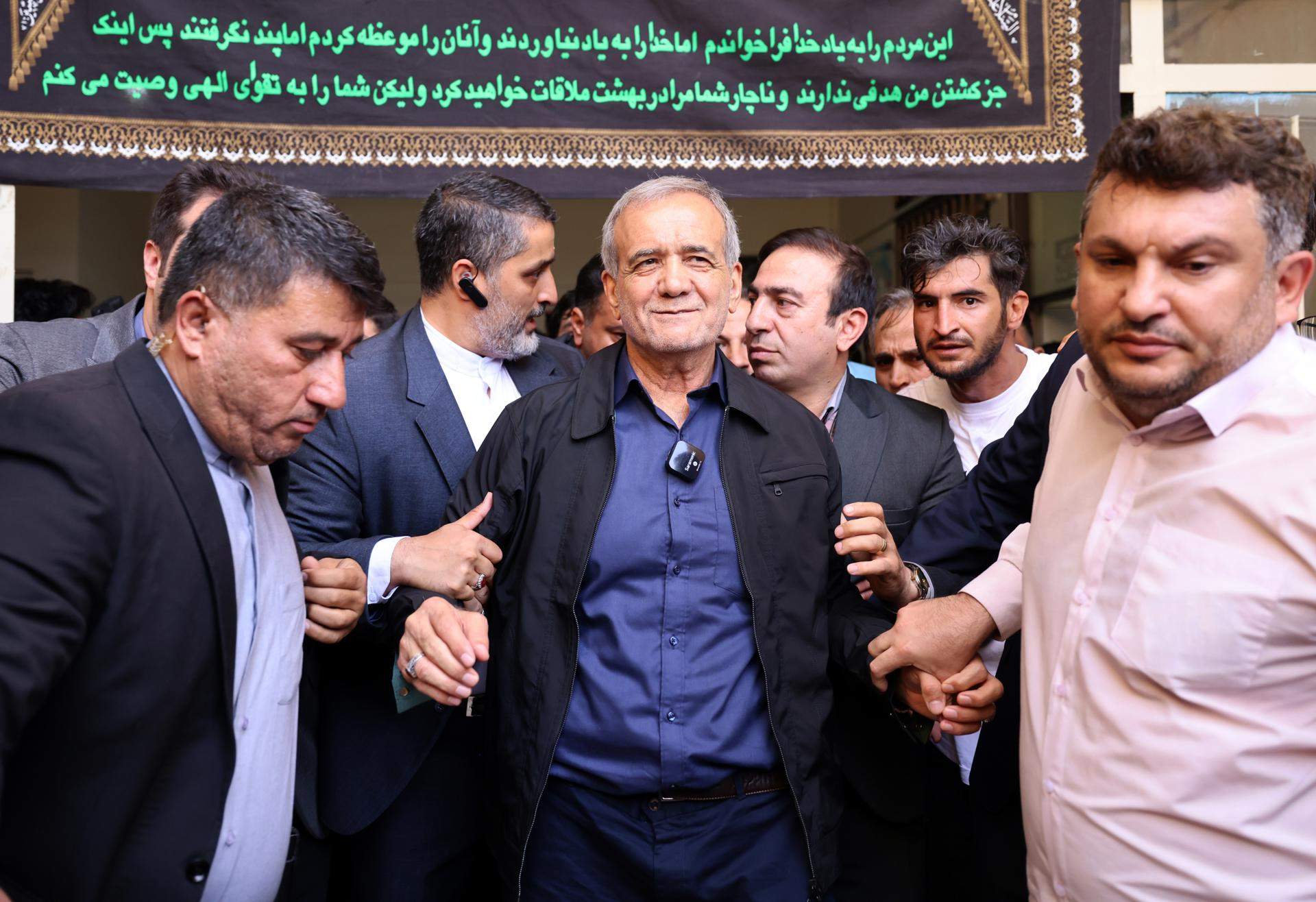 El reformista Masoud Pezeshkian gana las elecciones presidenciales en Irán