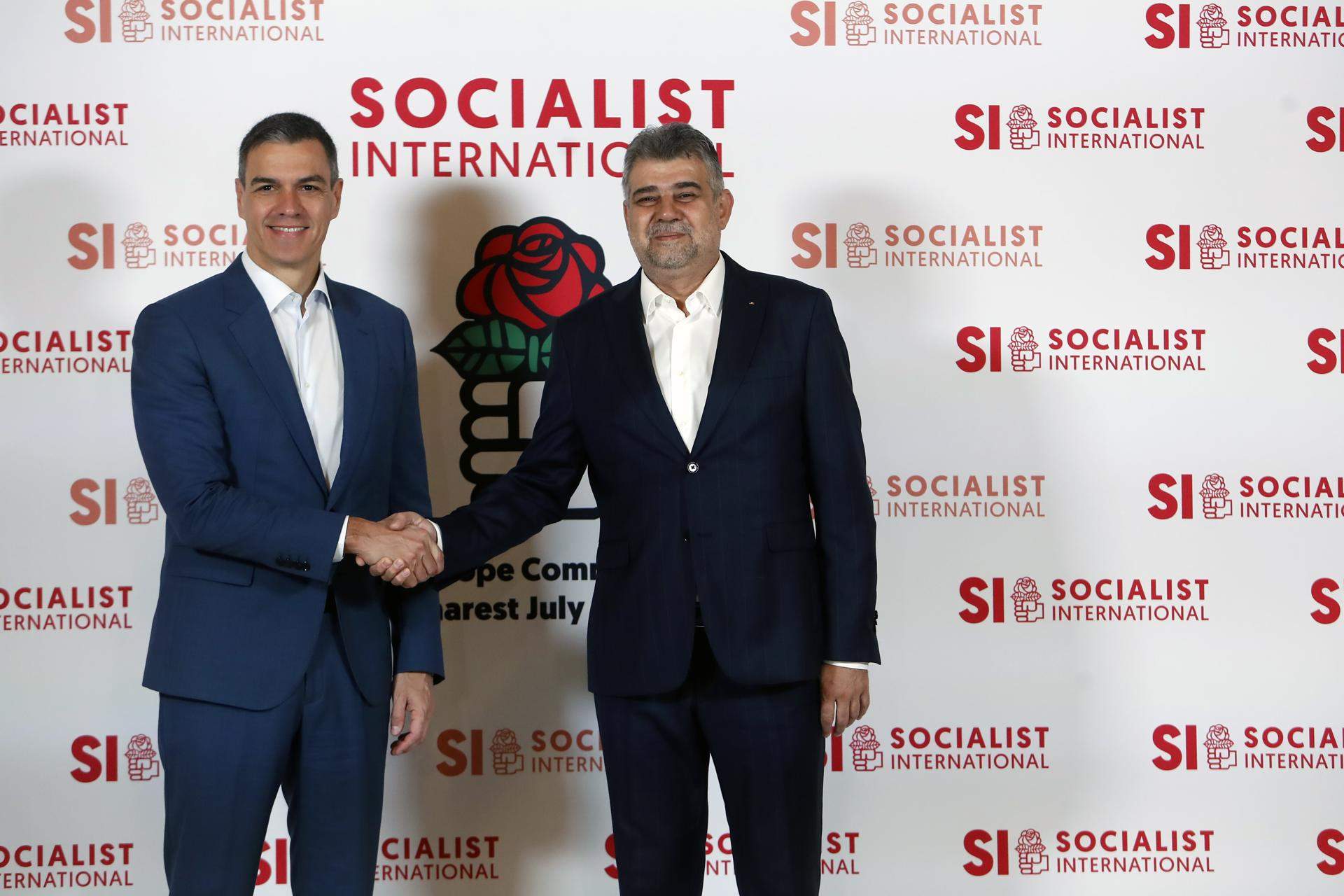 Sánchez receta socialismo ante la "frustración e ira de la cual se alimenta" la extrema derecha