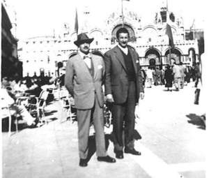 Vicente Tejedo i Jose Salvador, fundadors de JOVI, en una imatge de 1957.