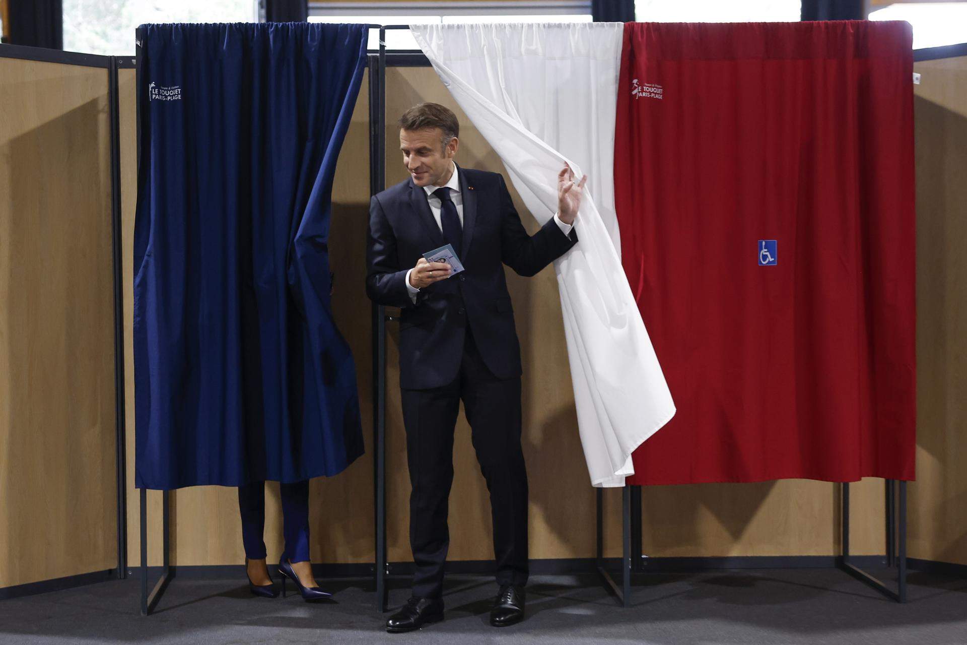 Creus que Macron nomenarà un primer ministre del Nou Front Popular?