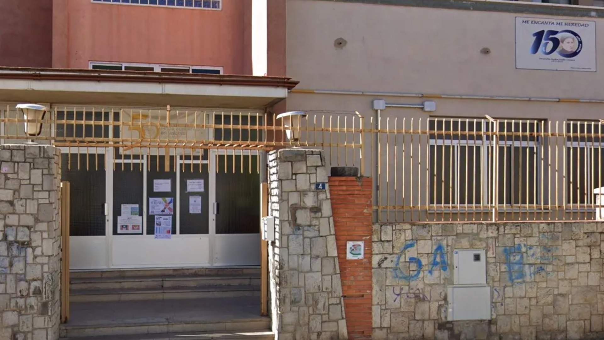 Cinco exalumnos de un centro de València denuncian a un profesor por utilizar terapias de conversión sexual