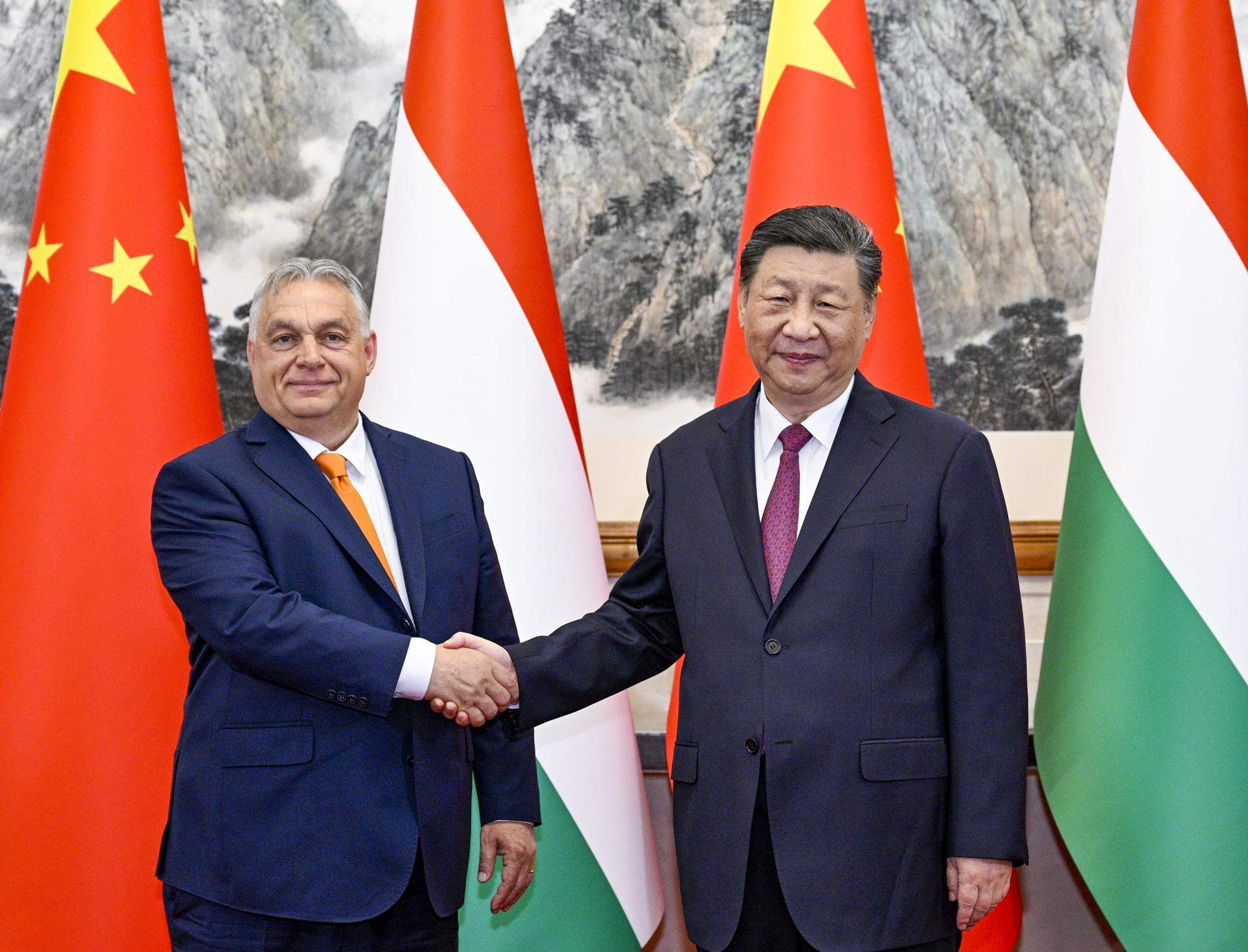 La visita sorpresa de Orbán a China, que califica de "misión de paz" por la guerra de Ucrania