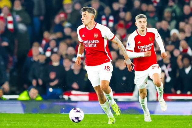 Jakub Kiwior disputaun partit amb l'Arsenal / Foto: Europa Press