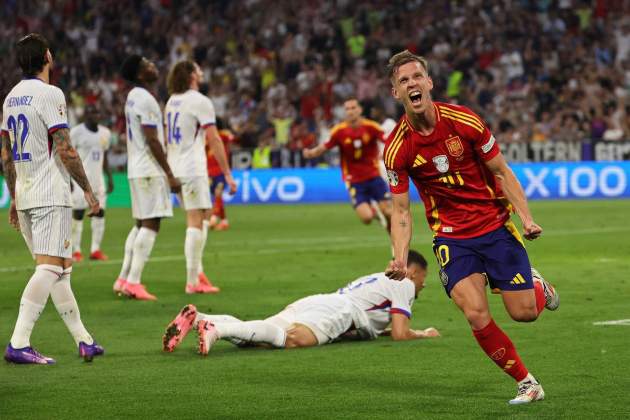 Dani Olmo celebra su gol en el España - Francia de la Eurocopa / Foto: Europa Press