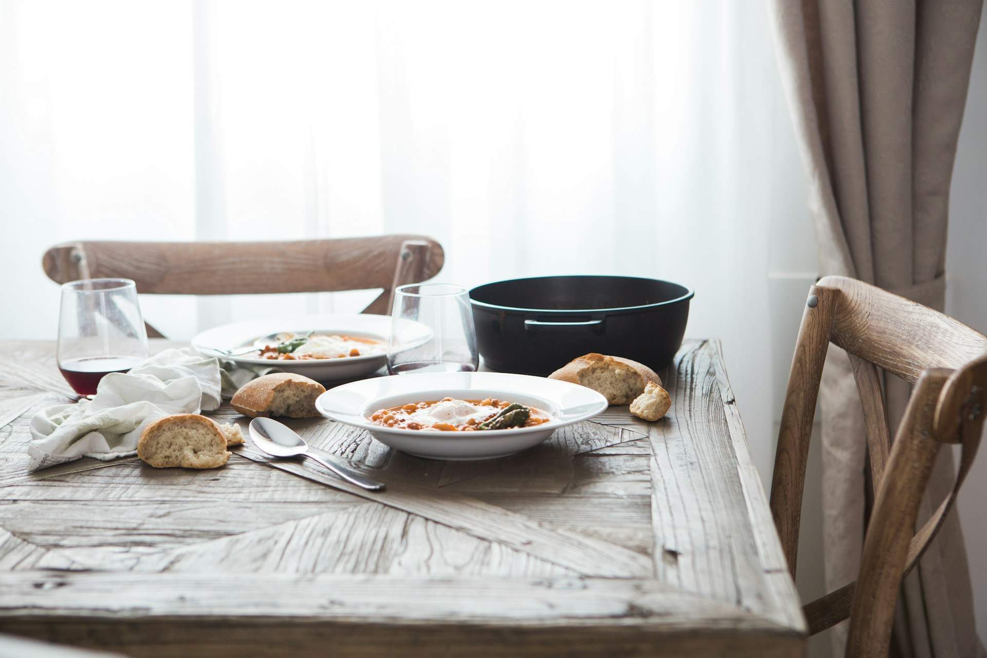 A qué hora es mejor cenar para no engordar, según la ciencia