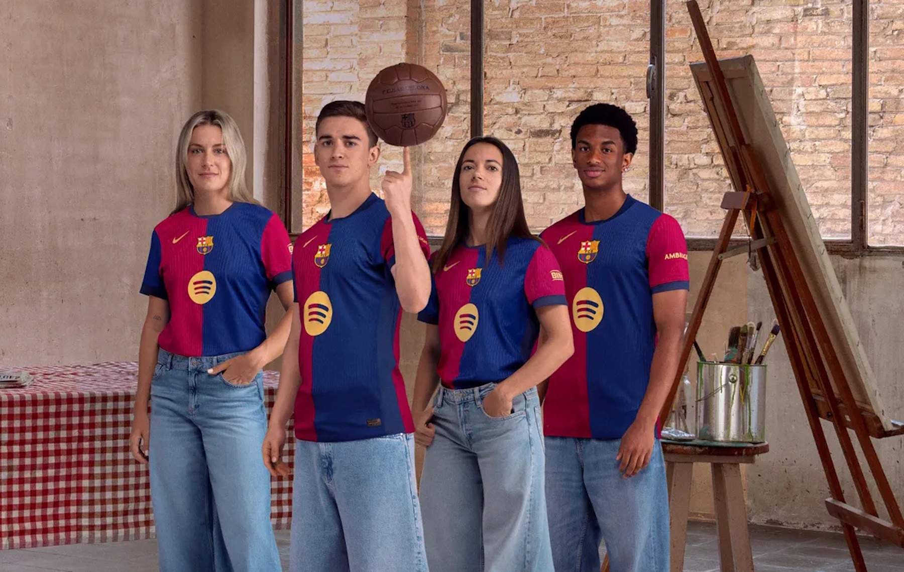 El Barça presenta la samarreta del 125è aniversari: un disseny carregat d'història blaugrana
