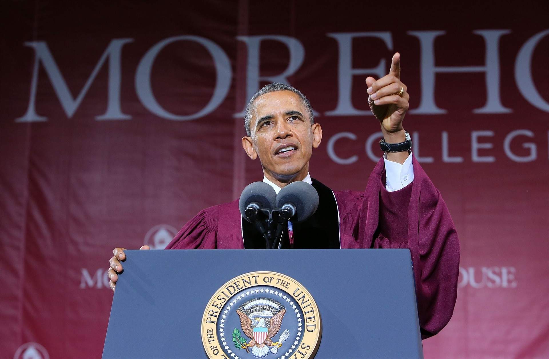EuropaPress 6060829 may 16 2024 president barack obama delivers the commencement speech at