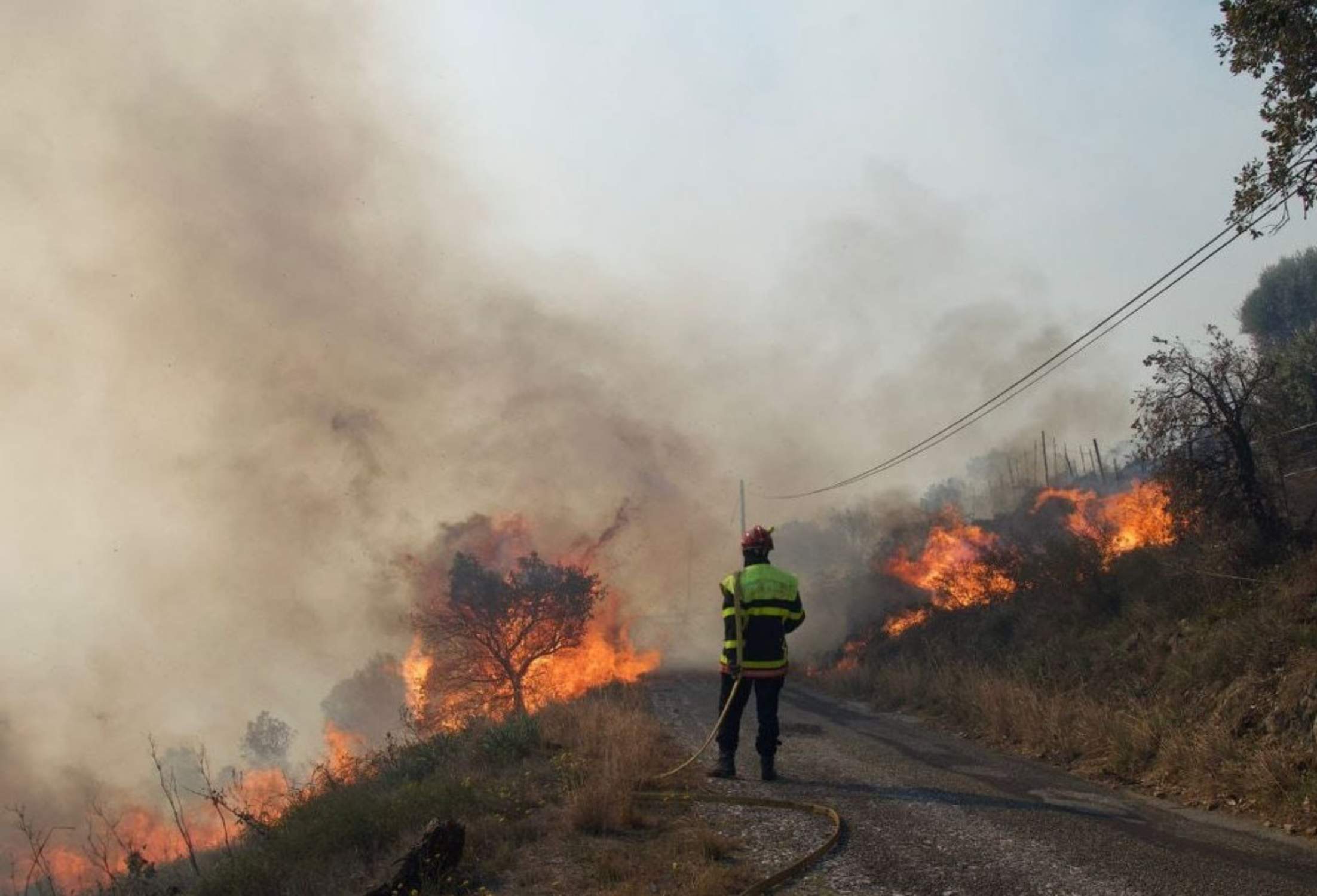 Detenido un bombero voluntario acusado de provocar el incendio de Portbou que quemó 600 hectáreas en 2023
