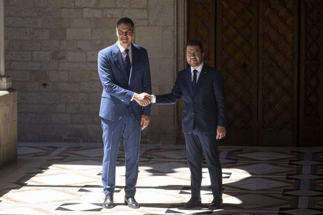 Trobada Pere Aragonès i Pedro Sánchez al palau de la Generalitat / Foto: Irene Vilà Capafons