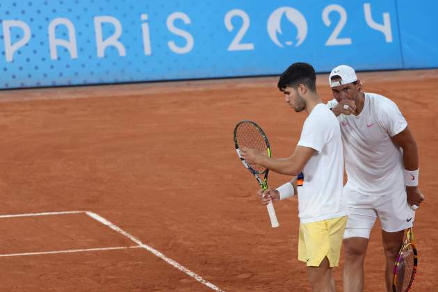 Rafa Nadal Carlos Alcaraz Juegos Olímpicos Pariera 2024 / Foto: EFE