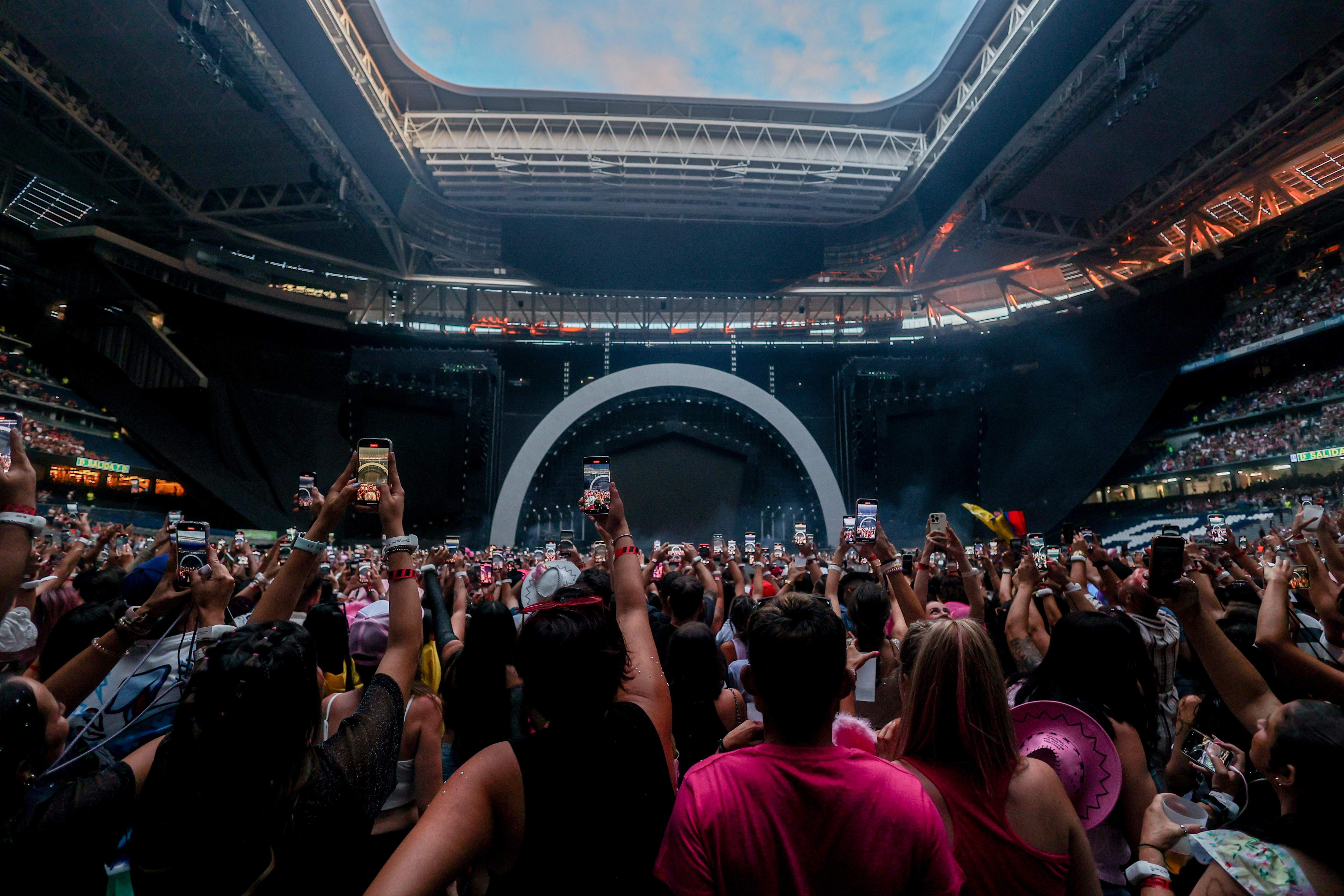 El Real Madrid suspende los conciertos programados en el Bernabéu hasta marzo del 2025