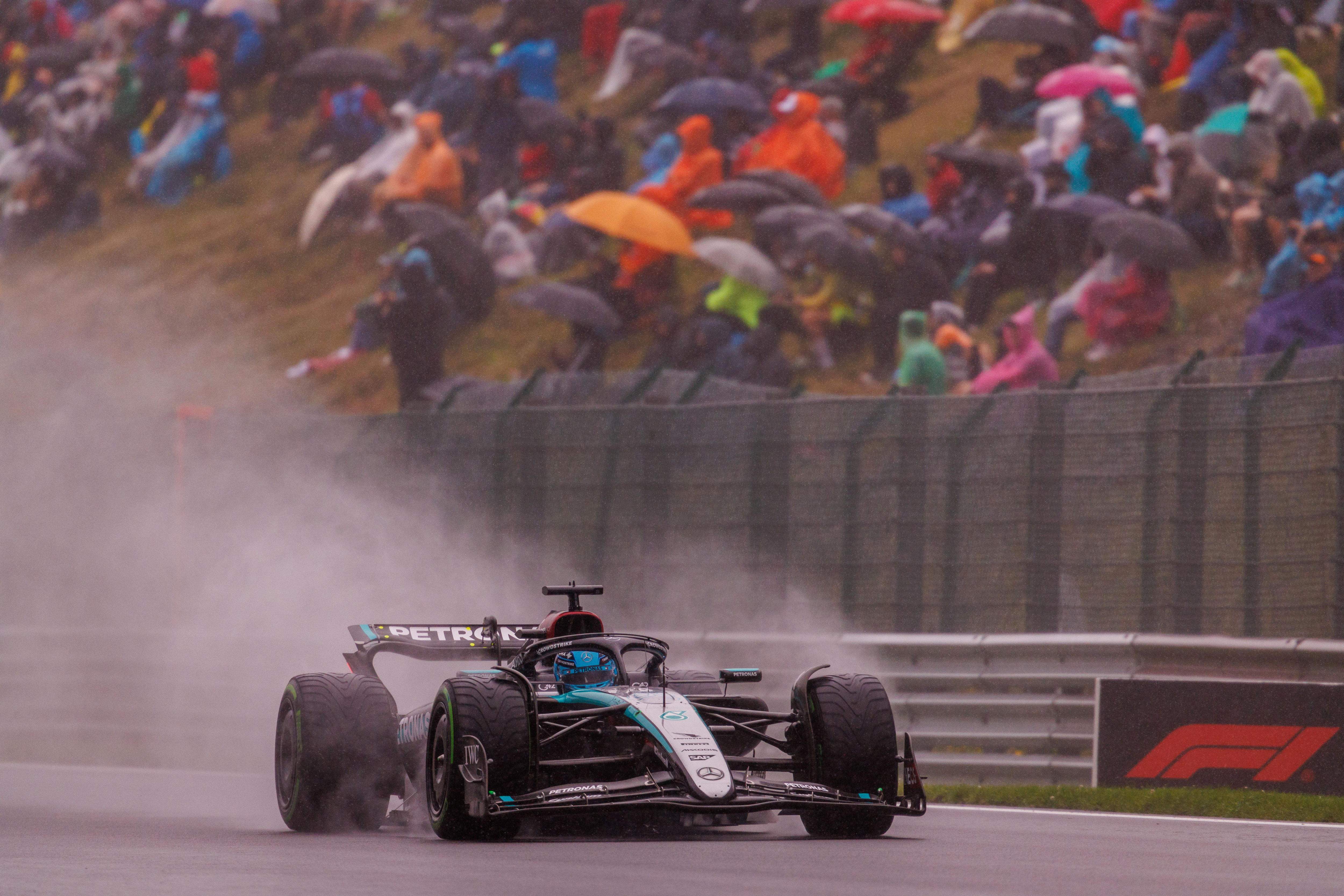 George Russell queda descalificado del GP de Bélgica y su heroica victoria cae en manos de Hamilton